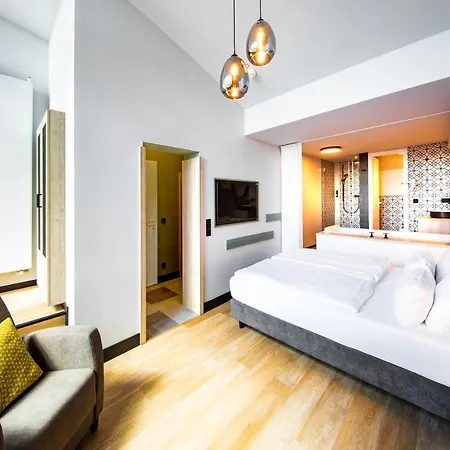 Fjord Hotel 3*