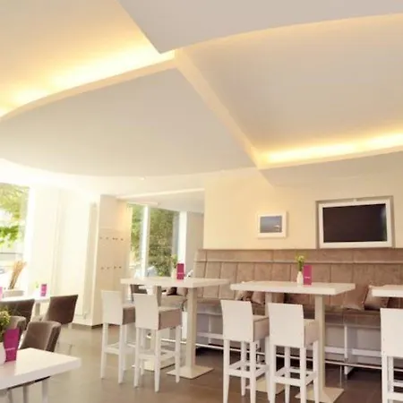 Fjord Hotel 3*